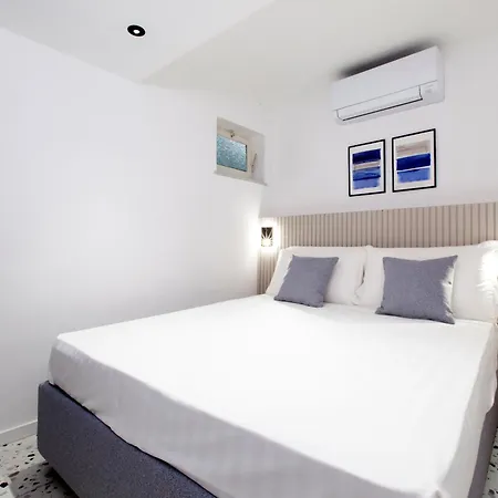 Apartment House Capri